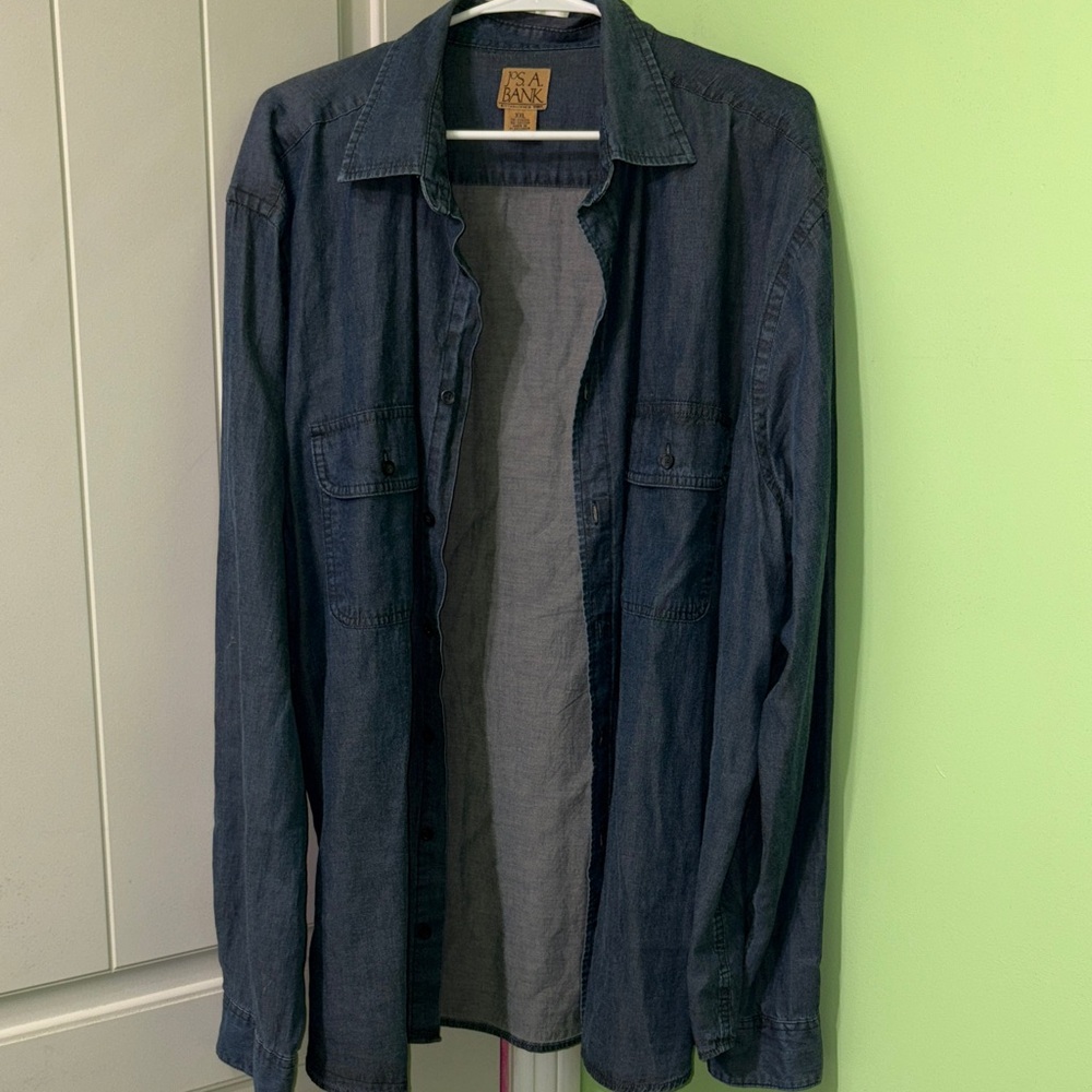 Jos A Bank cotton blend denim button up shirt XXL